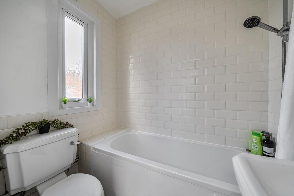 1429117-7-69b15c3...