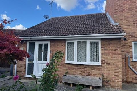 2 bedroom bungalow to rent, Werrington, Peterborough