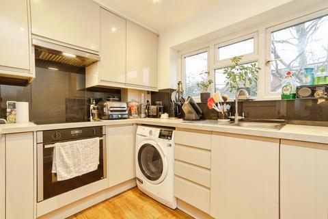 undefined, East Moor Close, Leeds