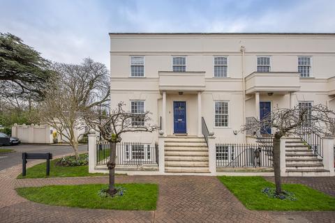Beaufort Close, London, SW15