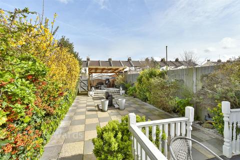 4 bedroom terraced house for sale, Rock Avenue, Gillingham, Kent