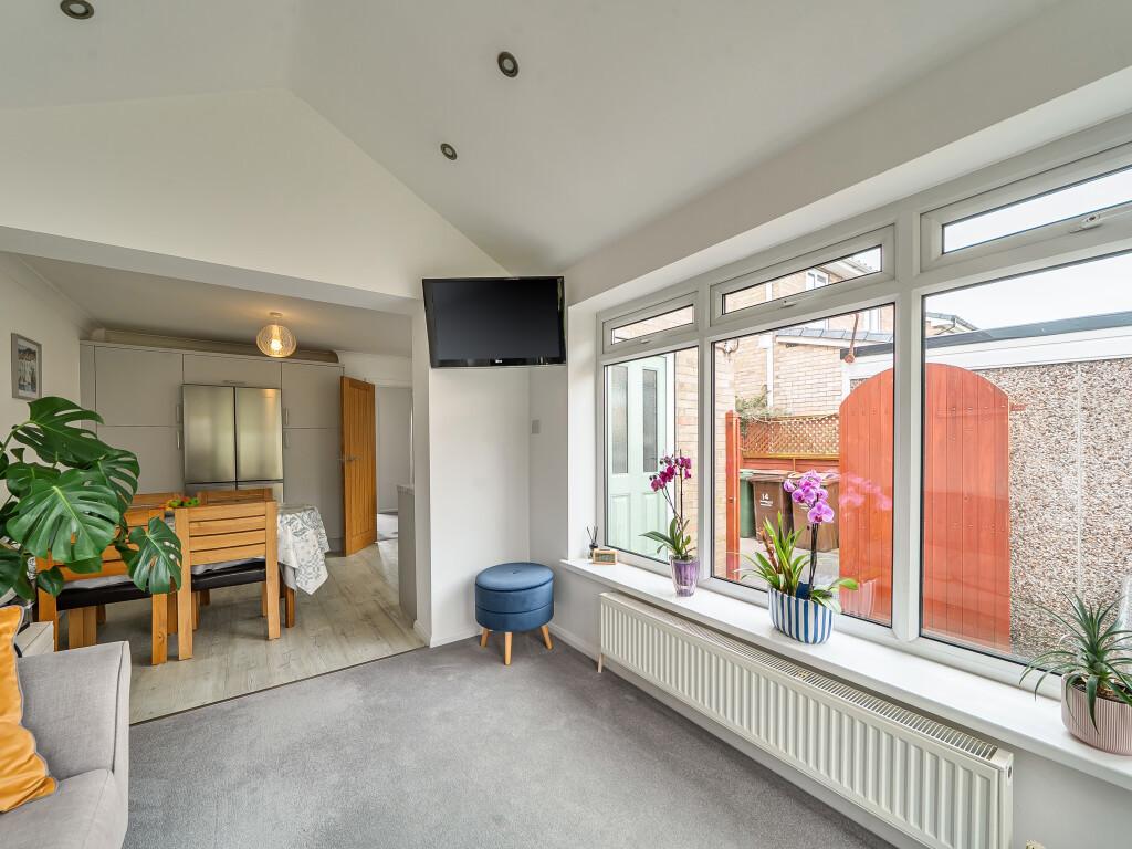 1429274-11-69b2bd...