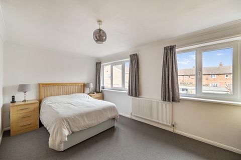 undefined, Cavewell Gardens, Ossett, West Yorkshire