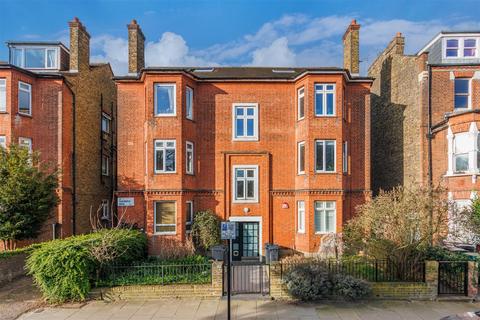 2 bedroom flat for sale, Savernake Road, Hampstead