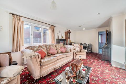3 bedroom bungalow for sale, Sinderberry Drive, Northway, Tewkesbury