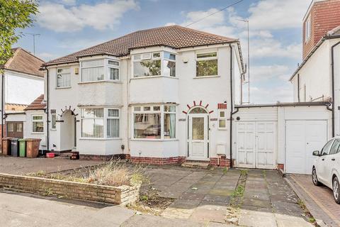 3 bedroom semi-detached house to rent, Barrington Road, Olton