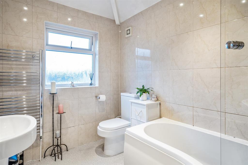 48 Barrington Road 9.jpg