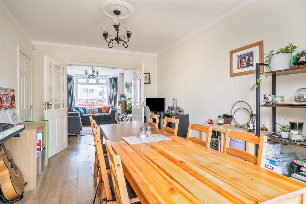 48 Barrington Road 6.jpg