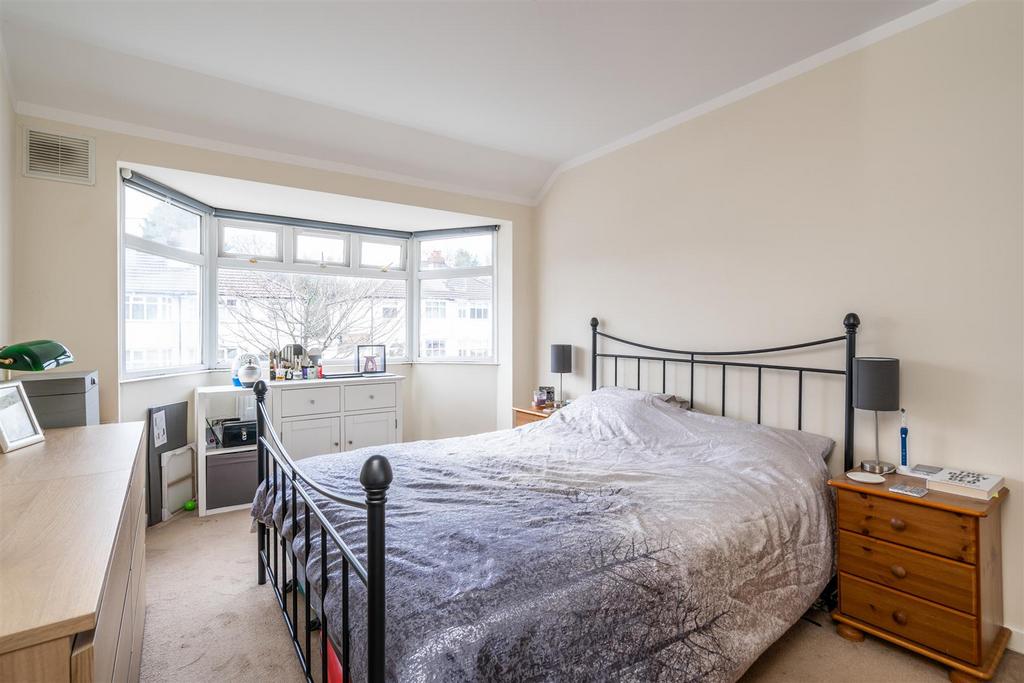 48 Barrington Road 10.jpg