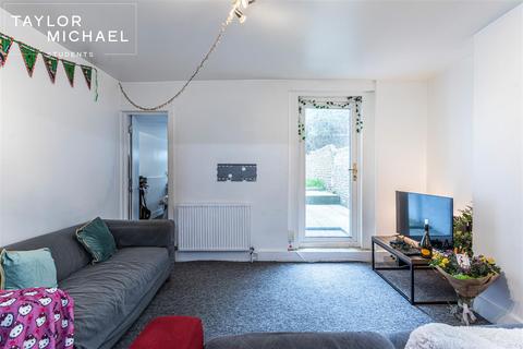 6 bedroom maisonette to rent, Lewes Road, Brighton
