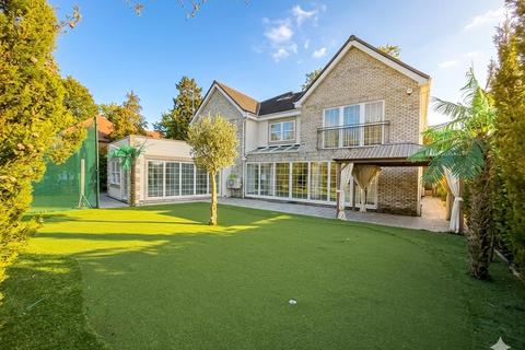 6 bedroom detached house for sale, Heronway, Hutton Mount, Brentwood