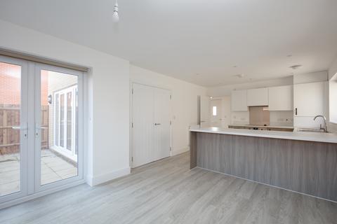 3 bedroom detached house to rent, Leaf Living at Chesterwell, Mile End, CO4