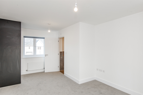 3 bedroom detached house to rent, Leaf Living at Chesterwell, Mile End, CO4