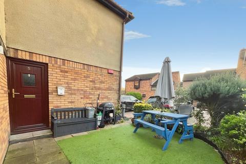 1 bedroom ground floor flat for sale, Crown Mews, Ramsey, Huntingdon