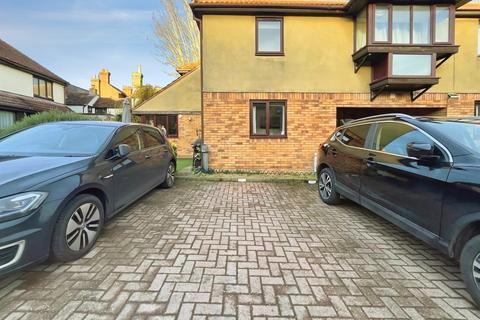 1 bedroom ground floor flat for sale, Crown Mews, Ramsey, Huntingdon