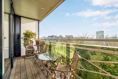 2 bedroom apartment for sale, Colonial Drive, London