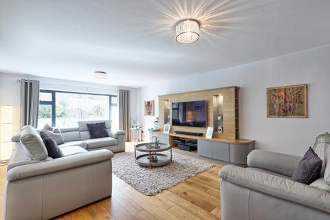 4 bedroom link detached house for sale, Leysings, Lee Chapel South, Basildon, Essex, SS16