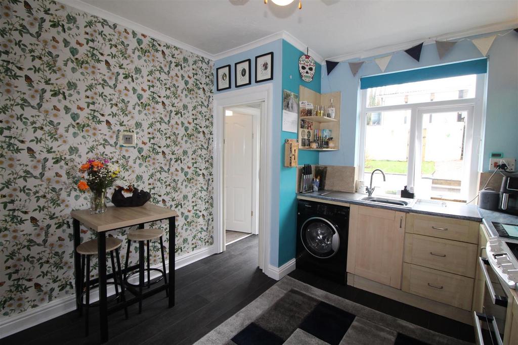 Kitchen/Breakfast Room
