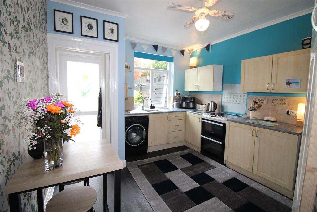 Kitchen/Breakfast Room