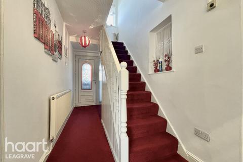 3 bedroom semi-detached house for sale, Chestnut Avenue, Luton