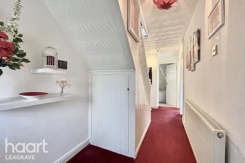3 bedroom semi-detached house for sale, Chestnut Avenue, Luton