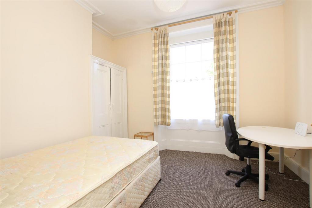 Bedroom.JPG