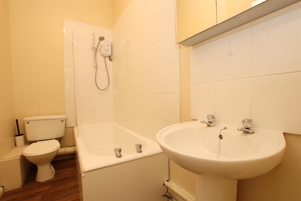 Bathroom.JPG