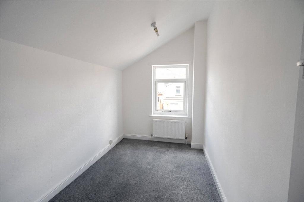Bedroom 3 (2)