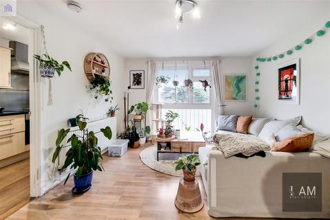 1 bedroom flat to rent, Jenson Way, London, SE19
