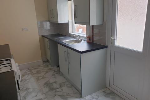 2 bedroom house to rent, Browning Street, Leicester