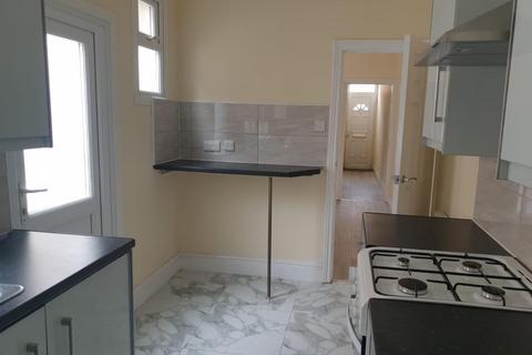 2 bedroom house to rent, Browning Street, Leicester