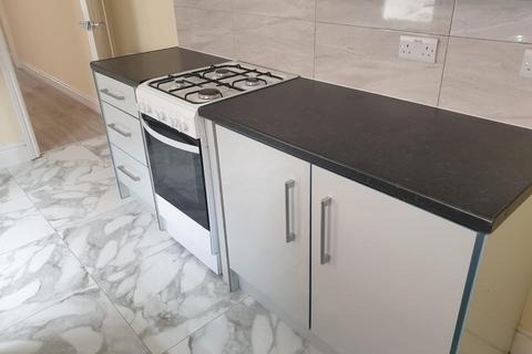 2 bedroom house to rent, Browning Street, Leicester