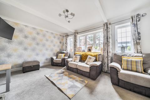 undefined, Reading Road South, Fleet, GU52