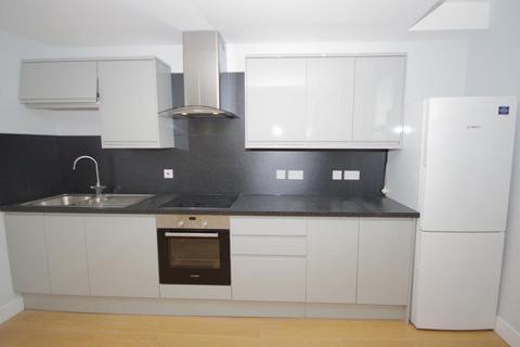 2 bedroom flat to rent, BALLARDS LANE, FINCHLEY, N3