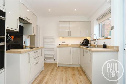 3 bedroom house for sale, Lincoln Avenue, Gorleston, NR31