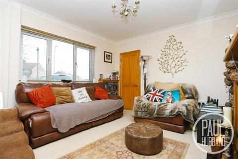 3 bedroom house for sale, Lincoln Avenue, Gorleston, NR31