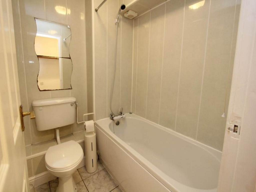 Bathroom WC