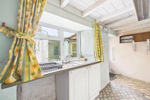 undefined, Victoria Road, Cornwall PL32