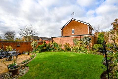 undefined, Carnforth Close, Kingswinford