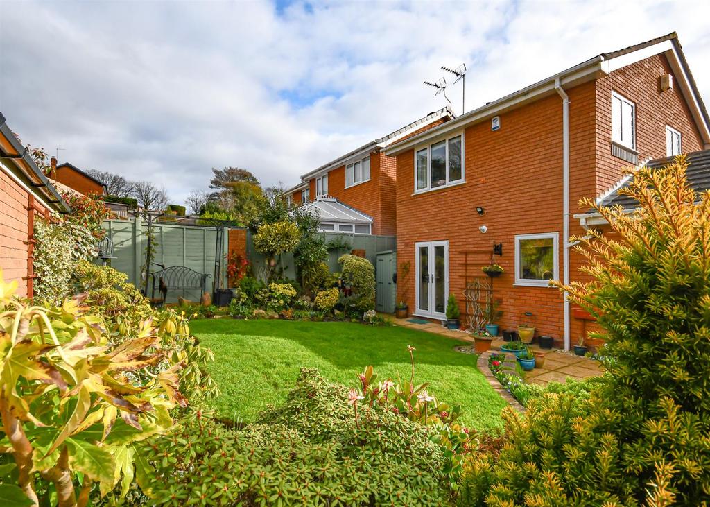 3 Carnforth Close-12.jpg