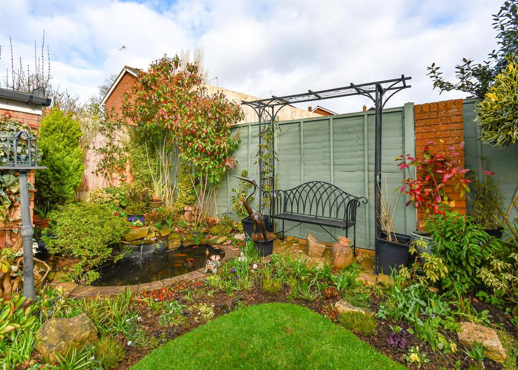 3 Carnforth Close-14.jpg