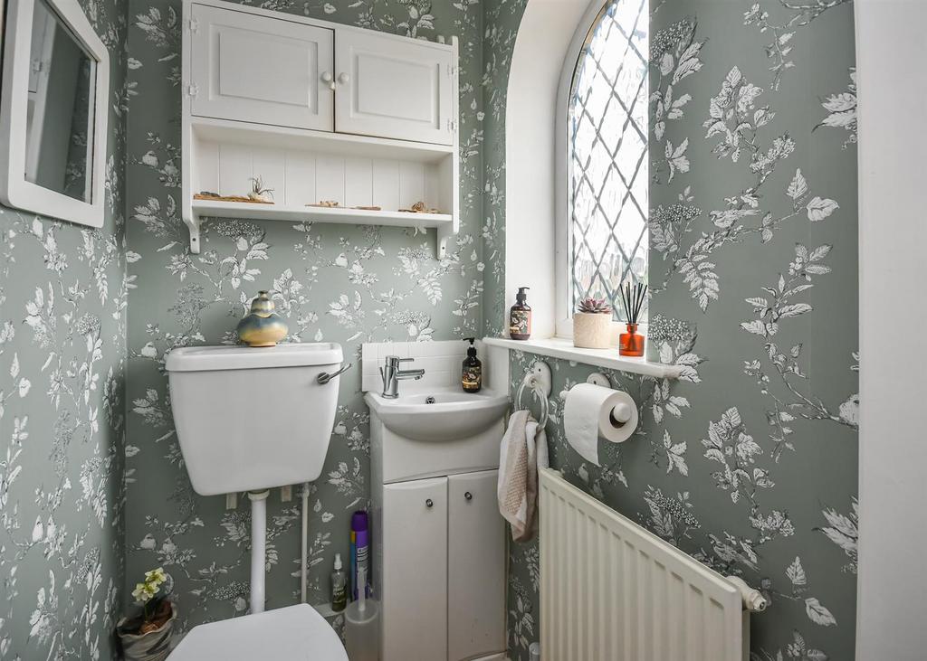 3 Carnforth Close-5.jpg