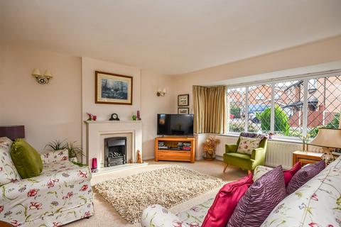 undefined, Carnforth Close, Kingswinford