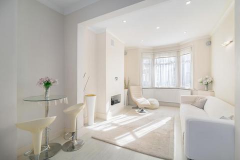 2 bedroom terraced house for sale, Cornwallis Avenue, London