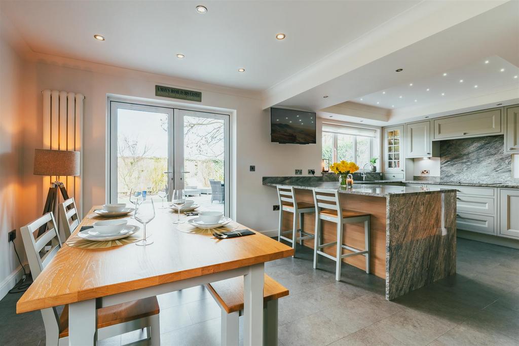 Dining Kitchen