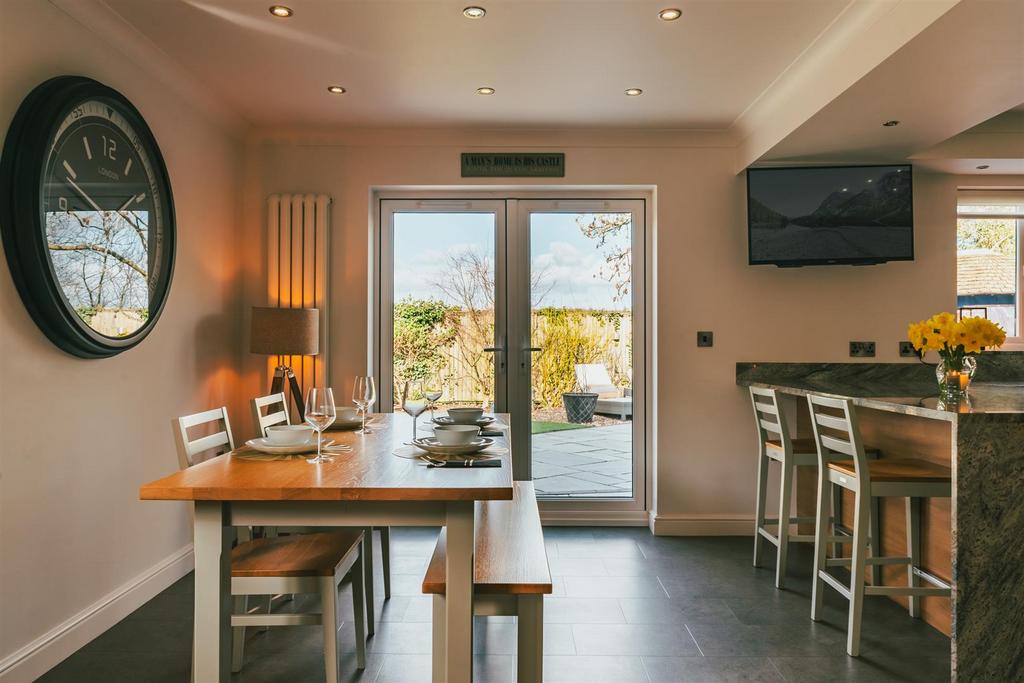 Dining Kitchen