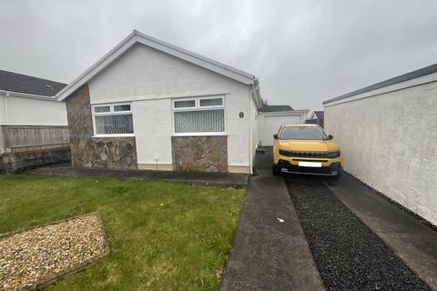 undefined, Talywern, Llanelli SA14
