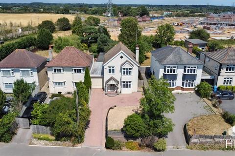 3 bedroom detached house for sale, Magna Road, Bournemouth BH11