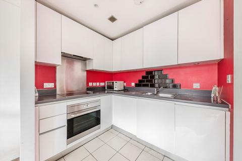 undefined, London Road, Isleworth TW7