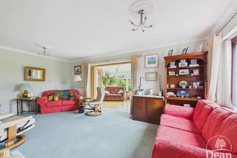 3 bedroom detached house for sale, Cross Farm Close, Lydney GL15